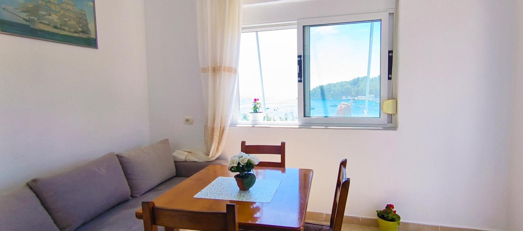 Natasha Rooms Himare Eksteriør bilde