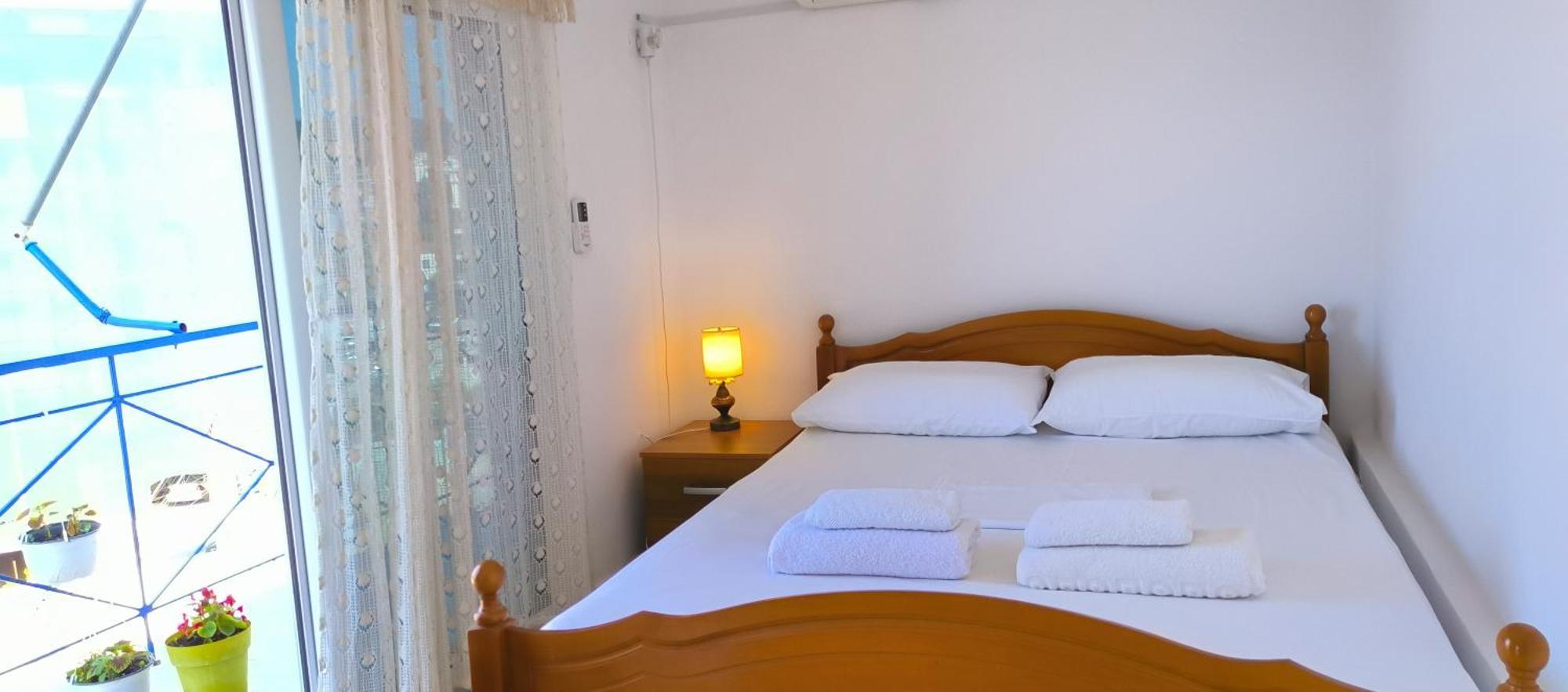 Natasha Rooms Himare Eksteriør bilde